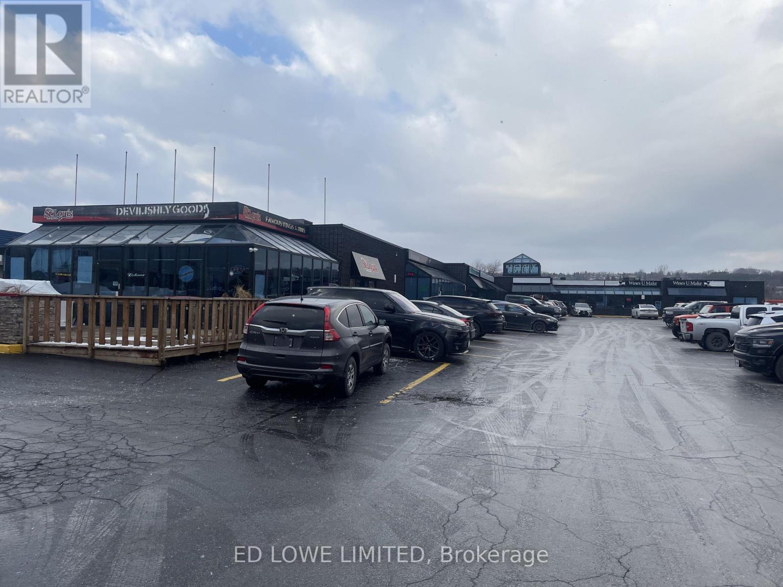 7 & 8 - 408 Dunlop Street W Property Photo 1