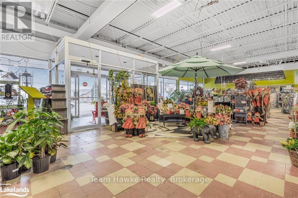 830 Yonge Street Property Photo 3