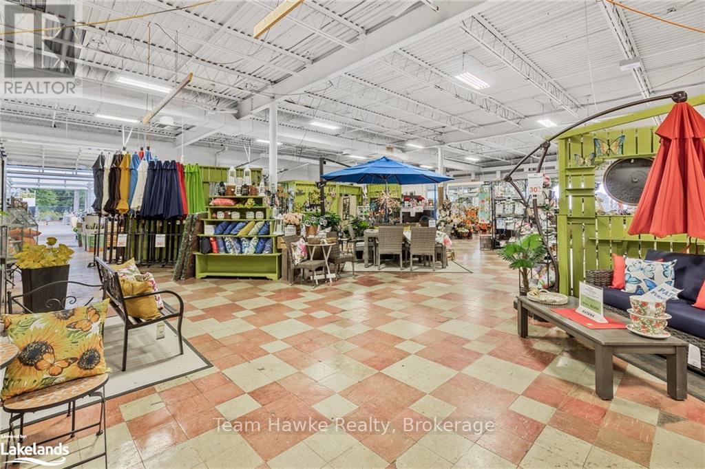 830 Yonge Street Property Photo 14