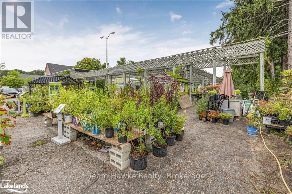 830 Yonge Street Property Photo 24