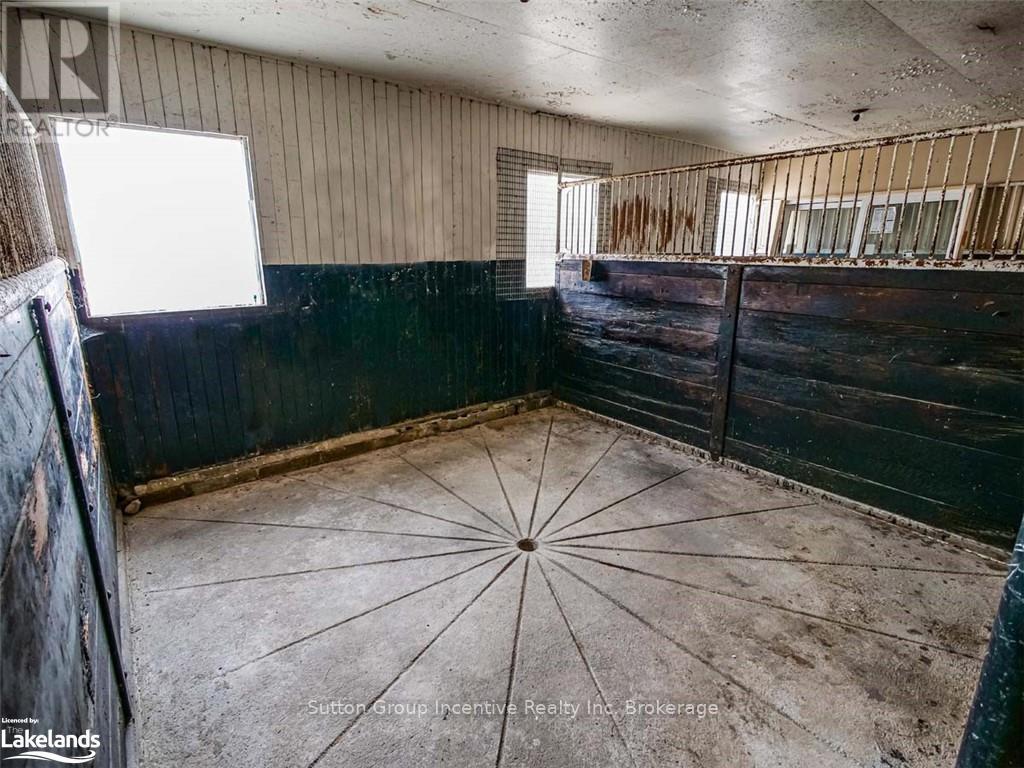 4361 12 S Property Photo 36