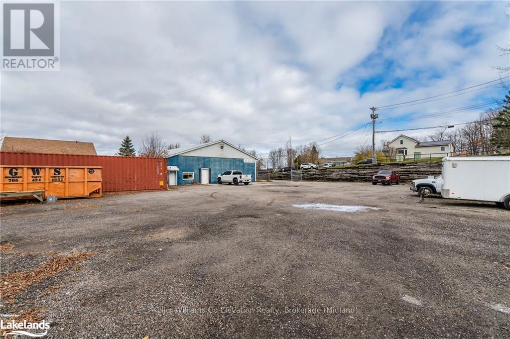 169 Elizabeth Street Property Photo 38
