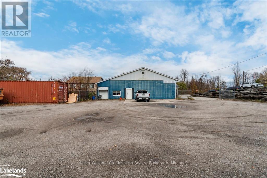 169 Elizabeth Street Property Photo 39