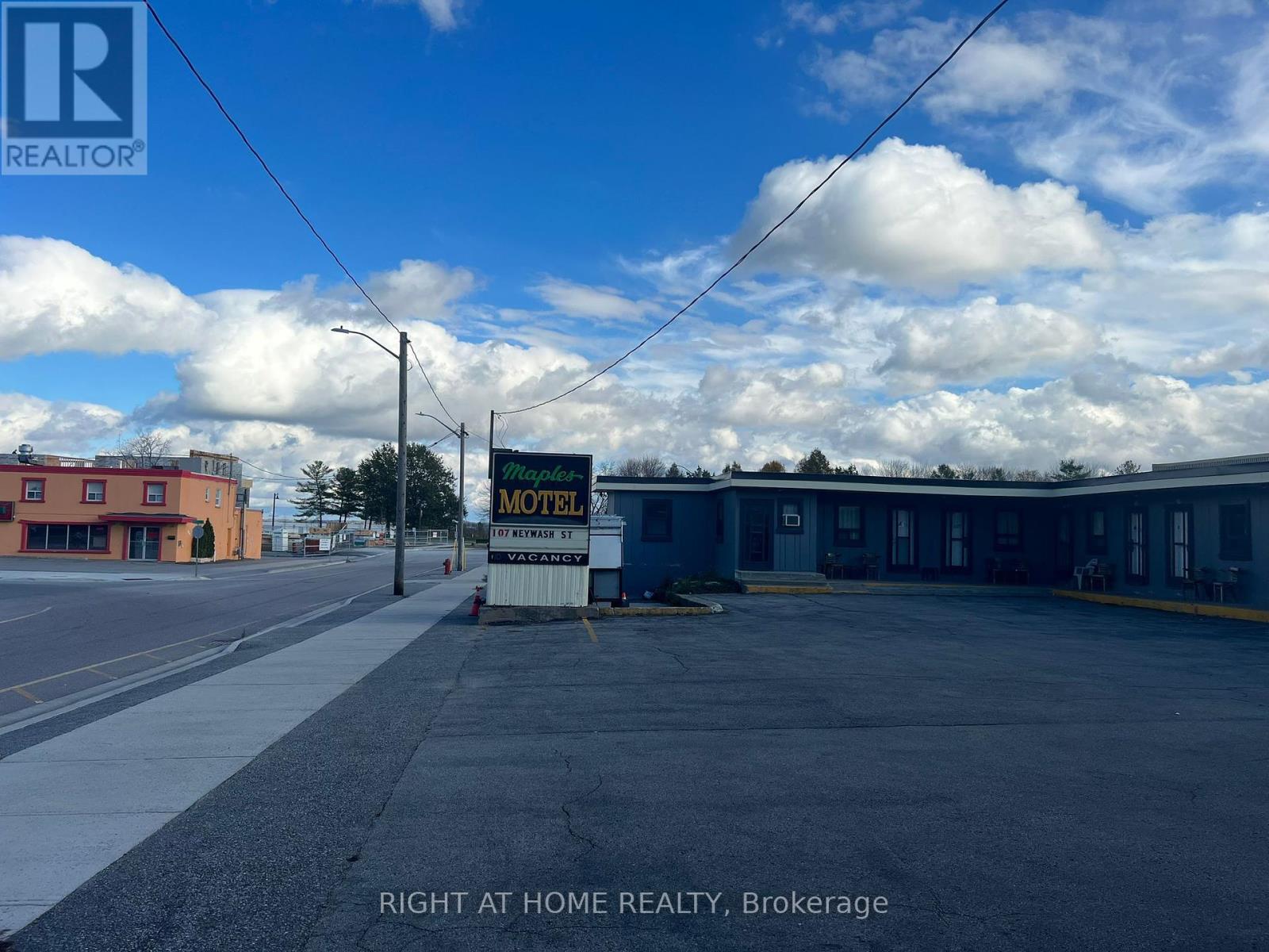 107 Neywash Street Property Photo 1