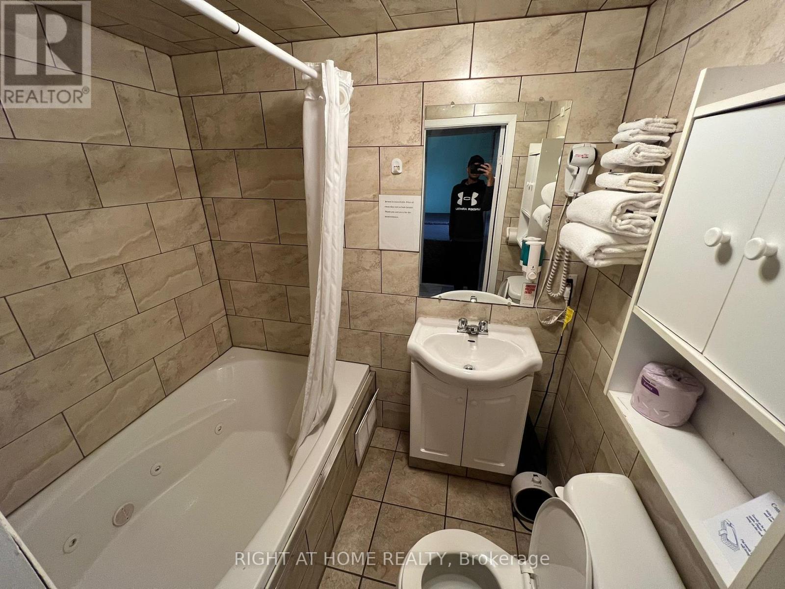 107 Neywash Street Property Photo 10