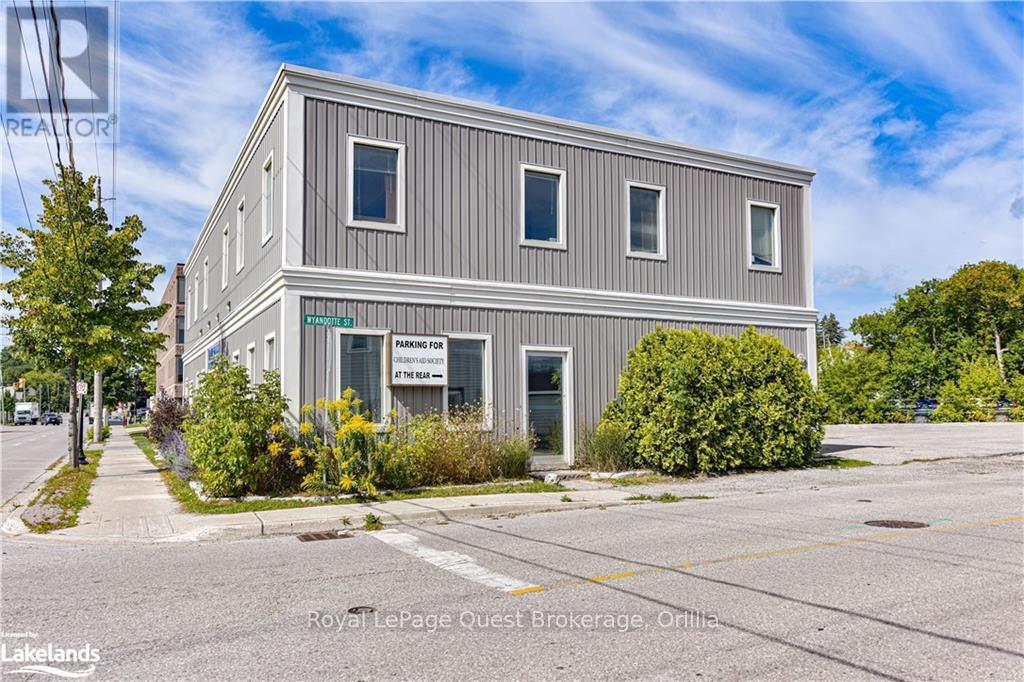94 Colborne Street W Property Photo 2