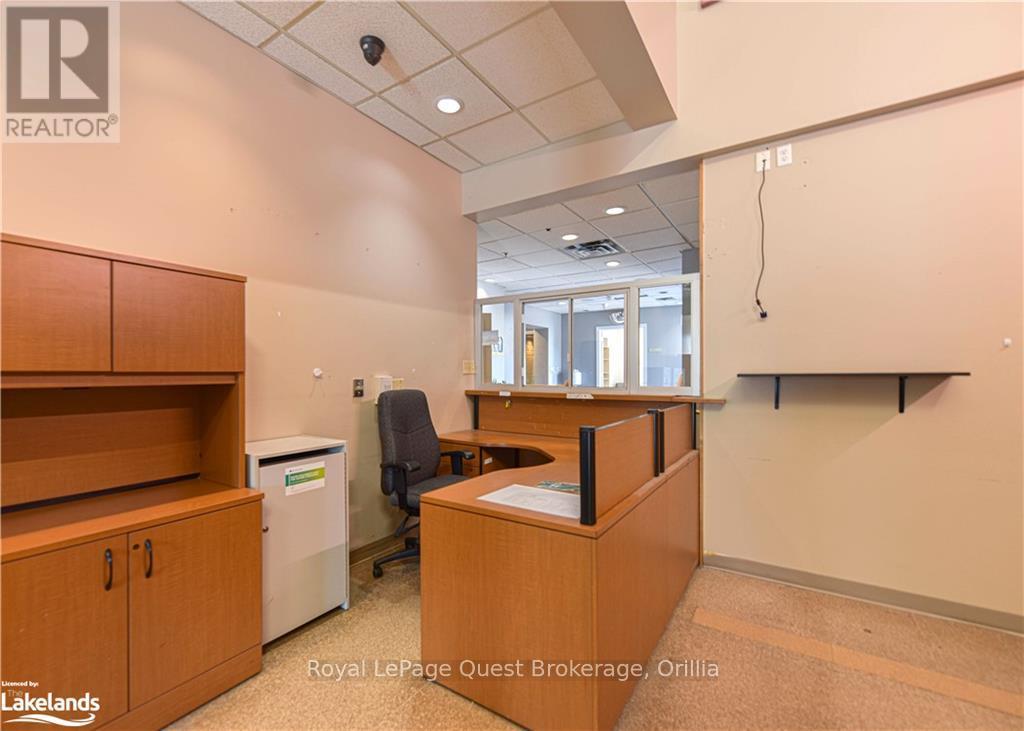 94 Colborne Street W Property Photo 12