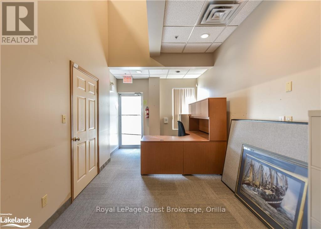 94 Colborne Street W Property Photo 14