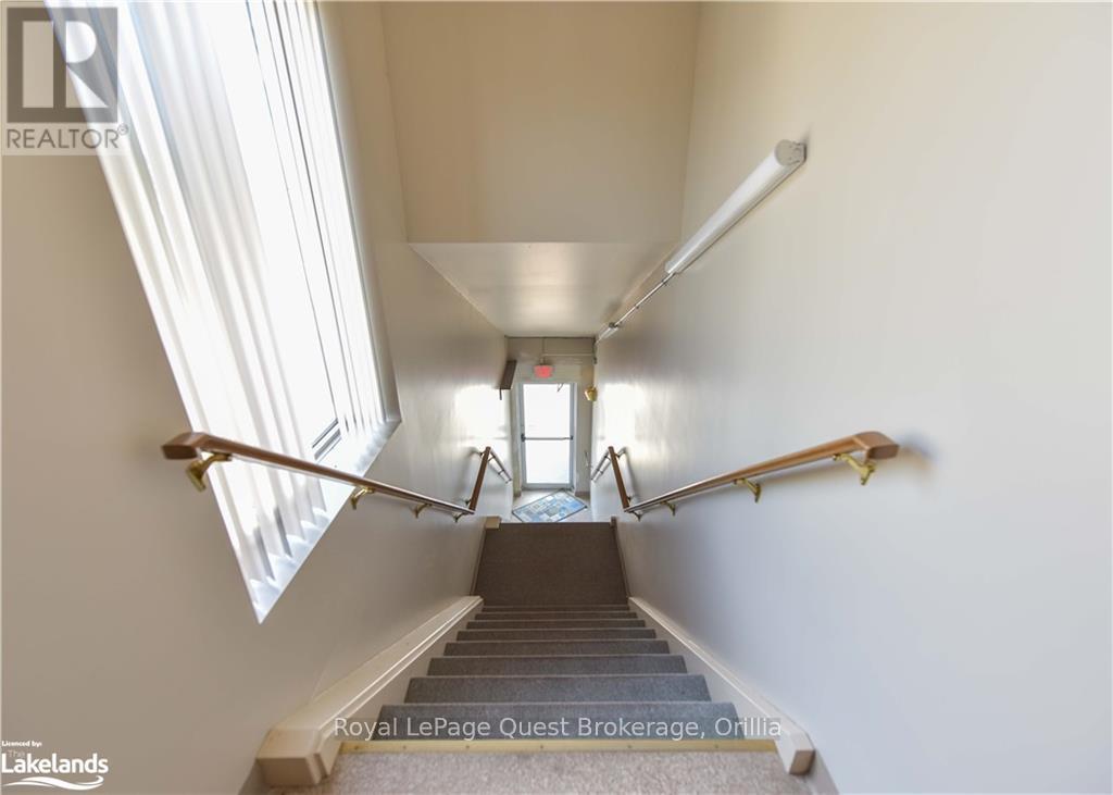 94 Colborne Street W Property Photo 27