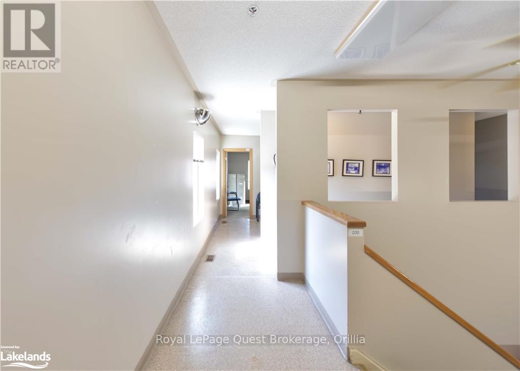 94 Colborne Street W Property Photo 30