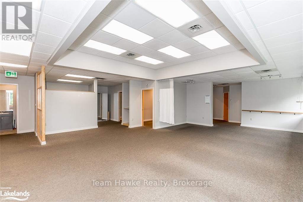 203 - 240 Penetanguishene Road Property Photo 26