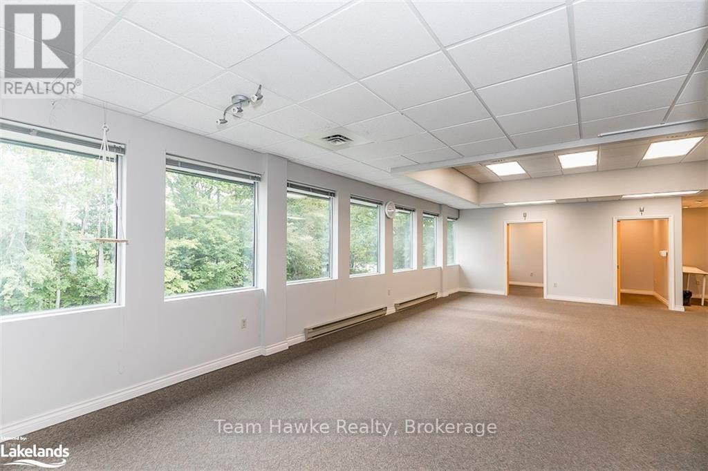 203 - 240 Penetanguishene Road Property Photo 28