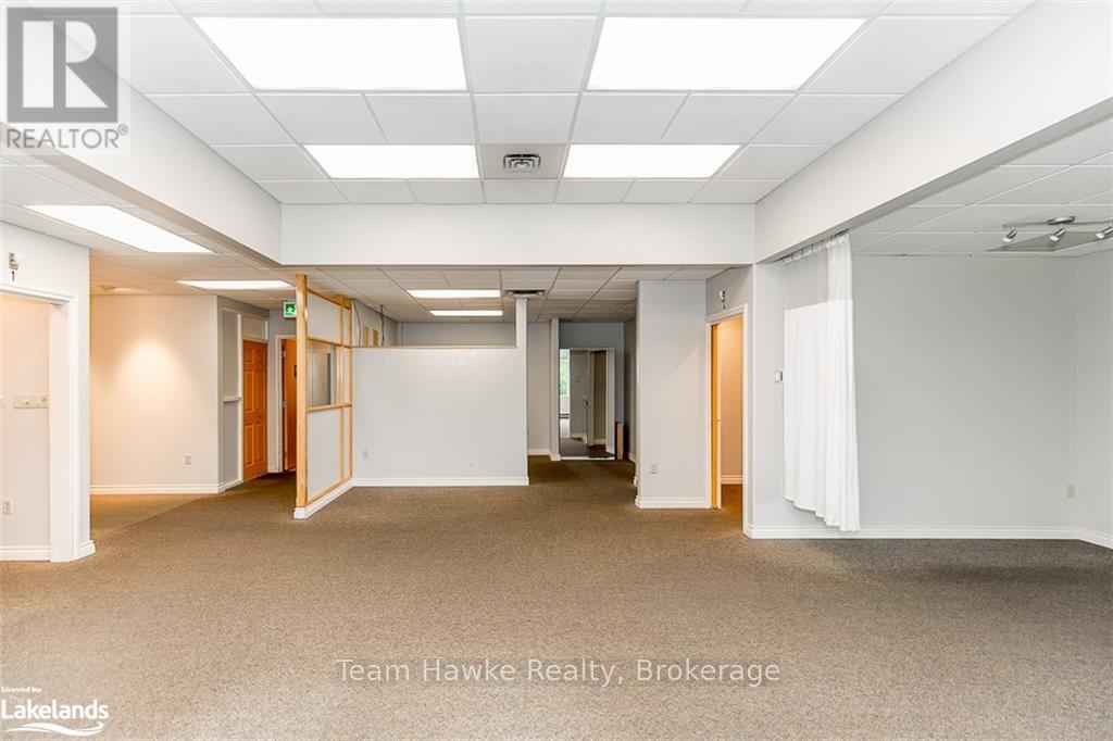 203 - 240 Penetanguishene Road Property Photo 31