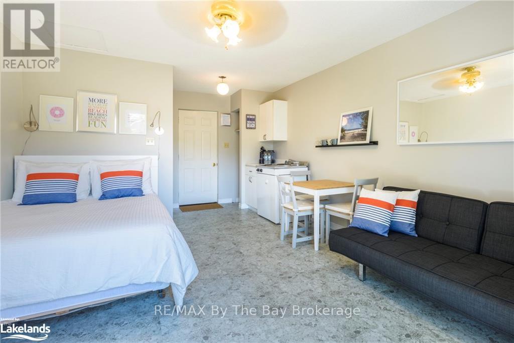169 Mosley Street Property Photo 12