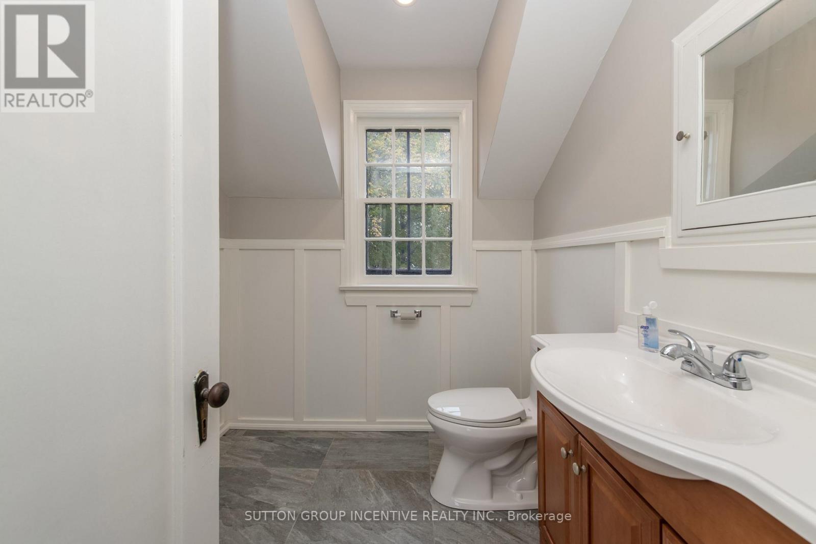 80 Maple Avenue Property Photo 16