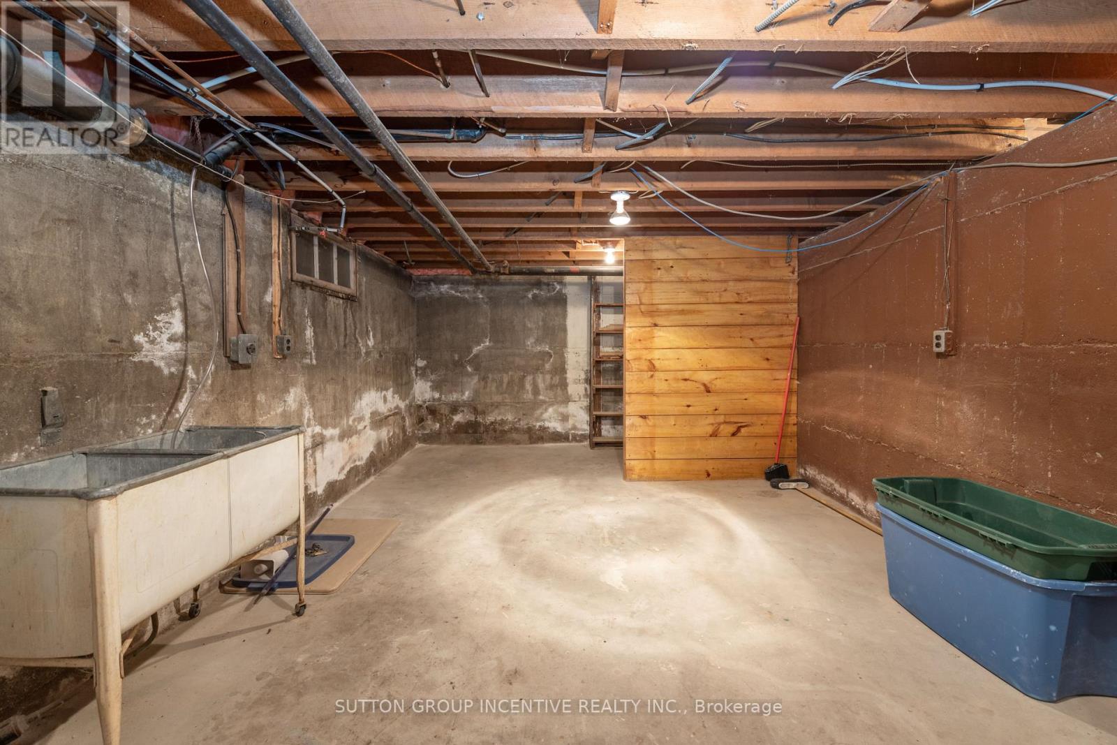 80 Maple Avenue Property Photo 21
