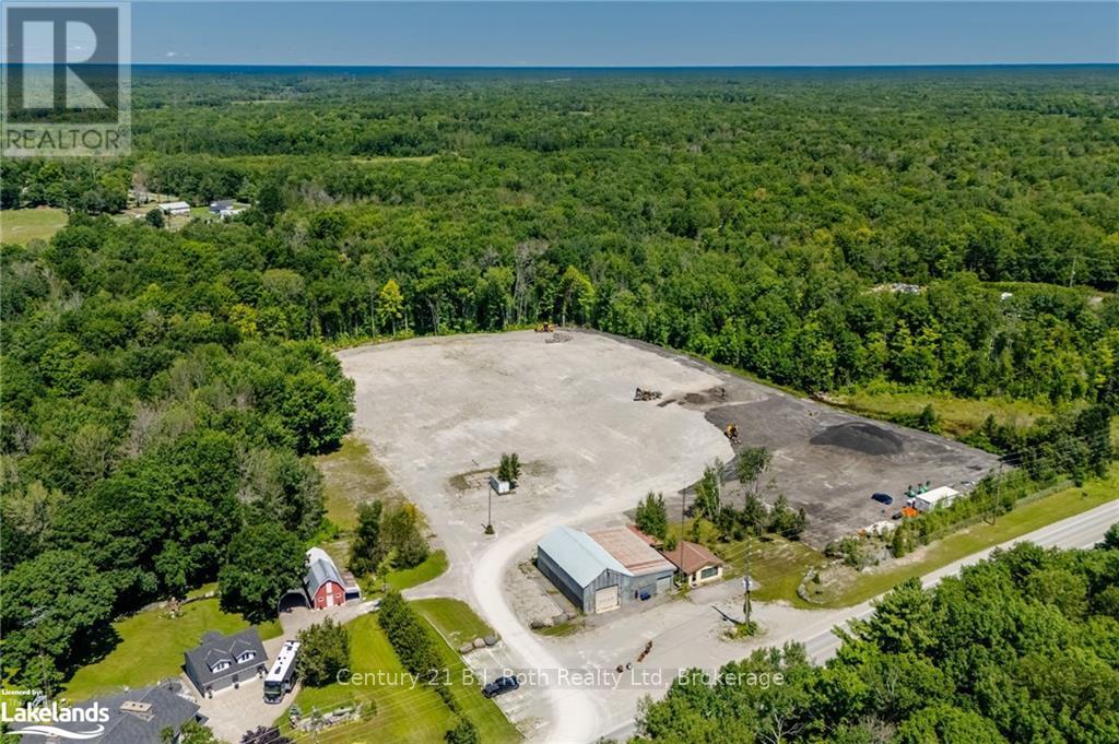 2565 Quarry Road Property Photo 1