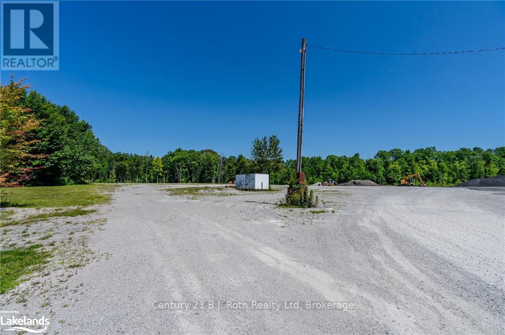 2565 Quarry Road Property Photo 10