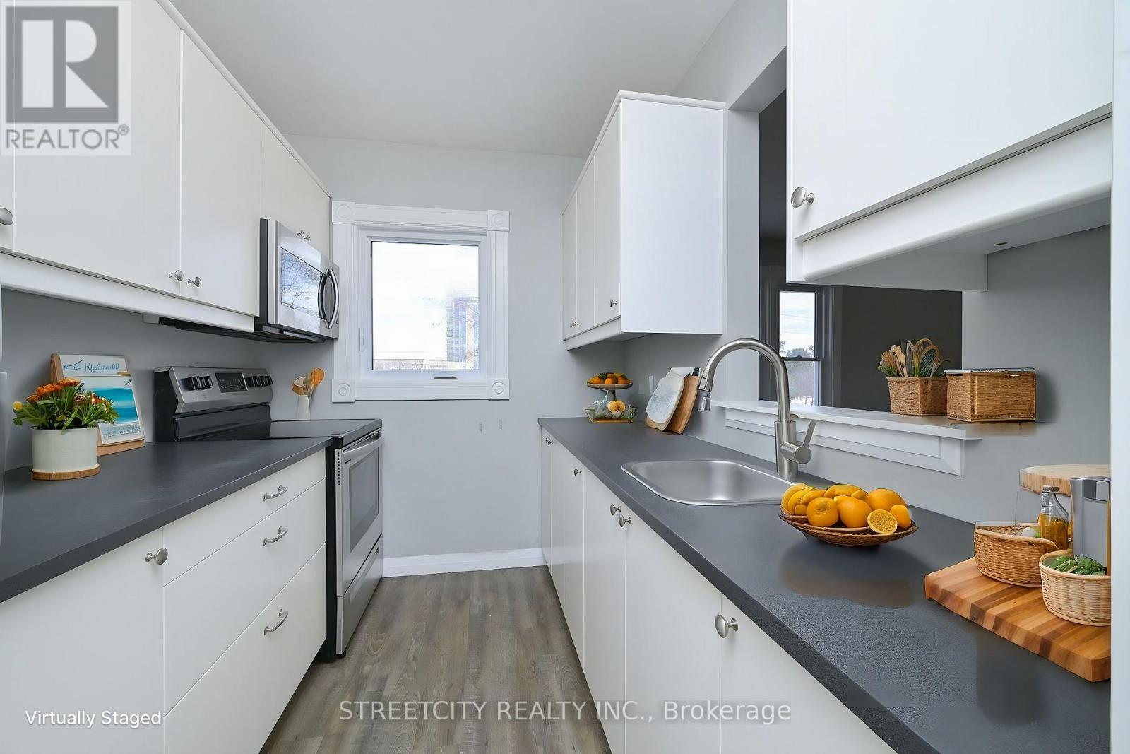 203 - 170 Bradford Street Property Photo 6