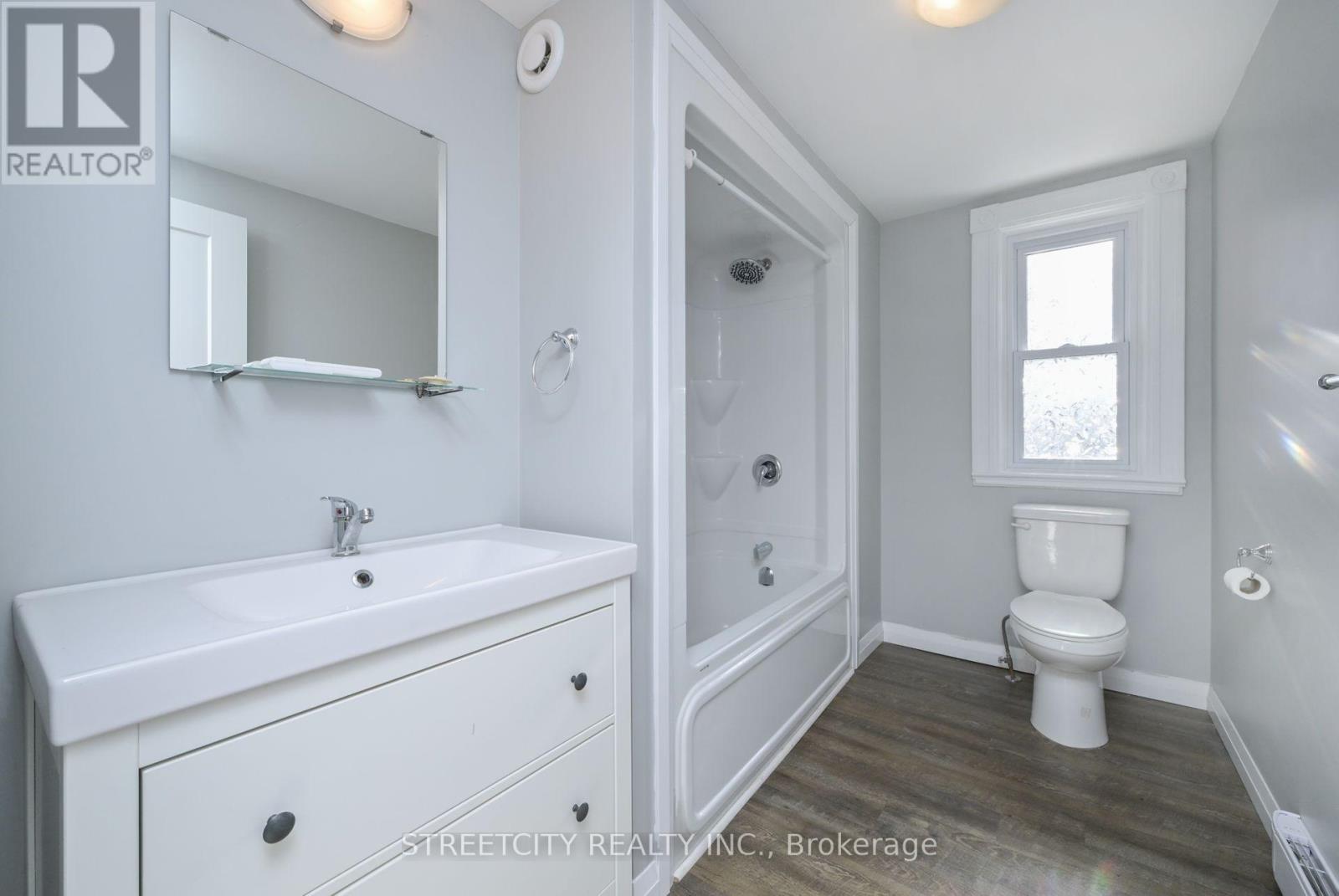 203 - 170 Bradford Street Property Photo 15