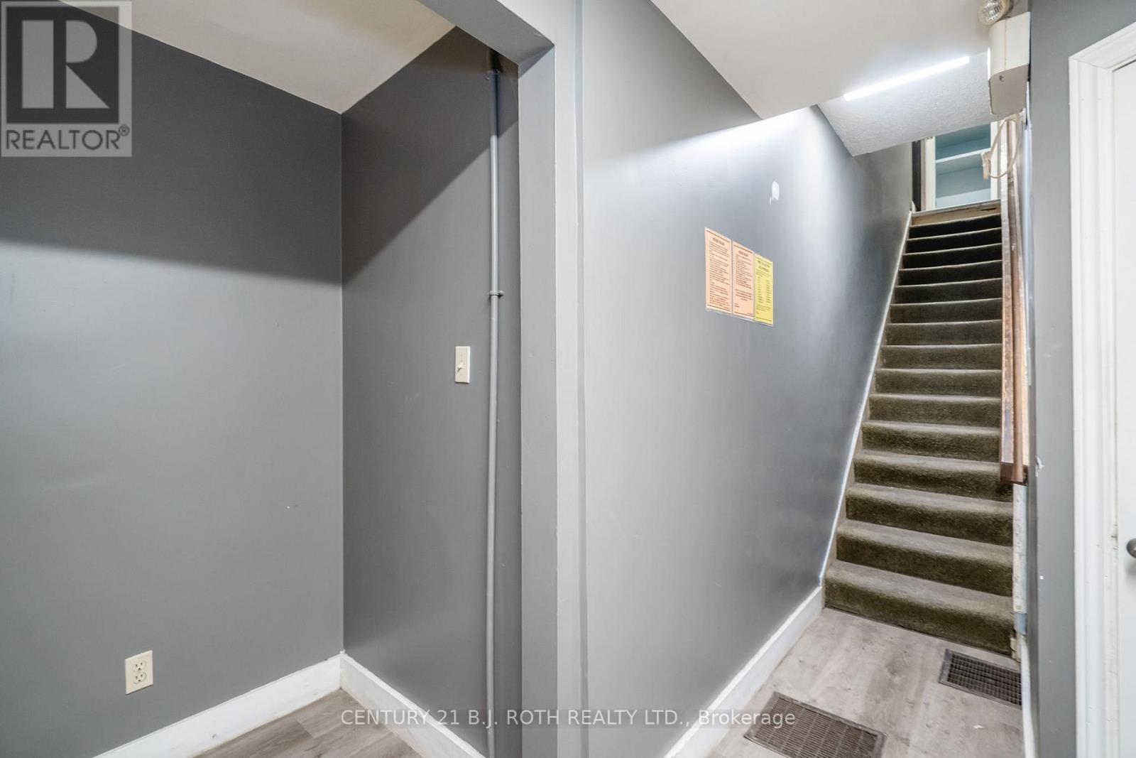 37 Toronto Street Property Photo 6