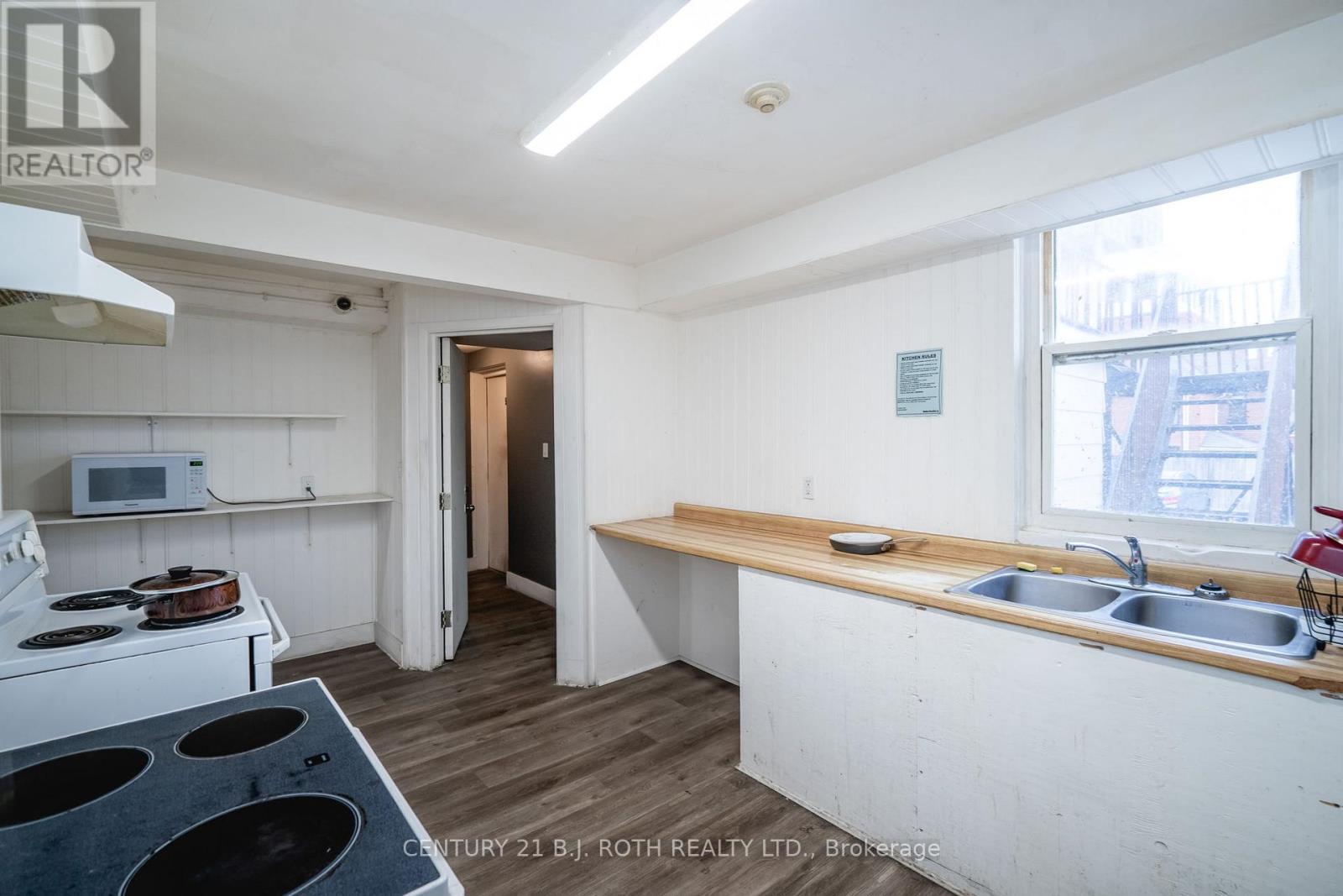 37 Toronto Street Property Photo 11