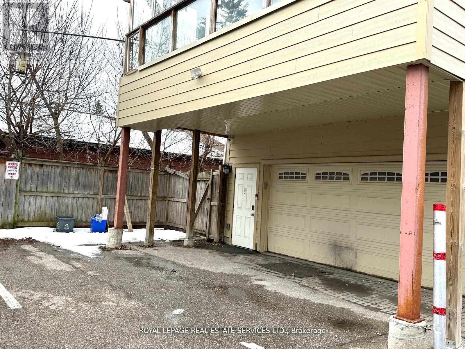 100 Essa Road Property Photo 30