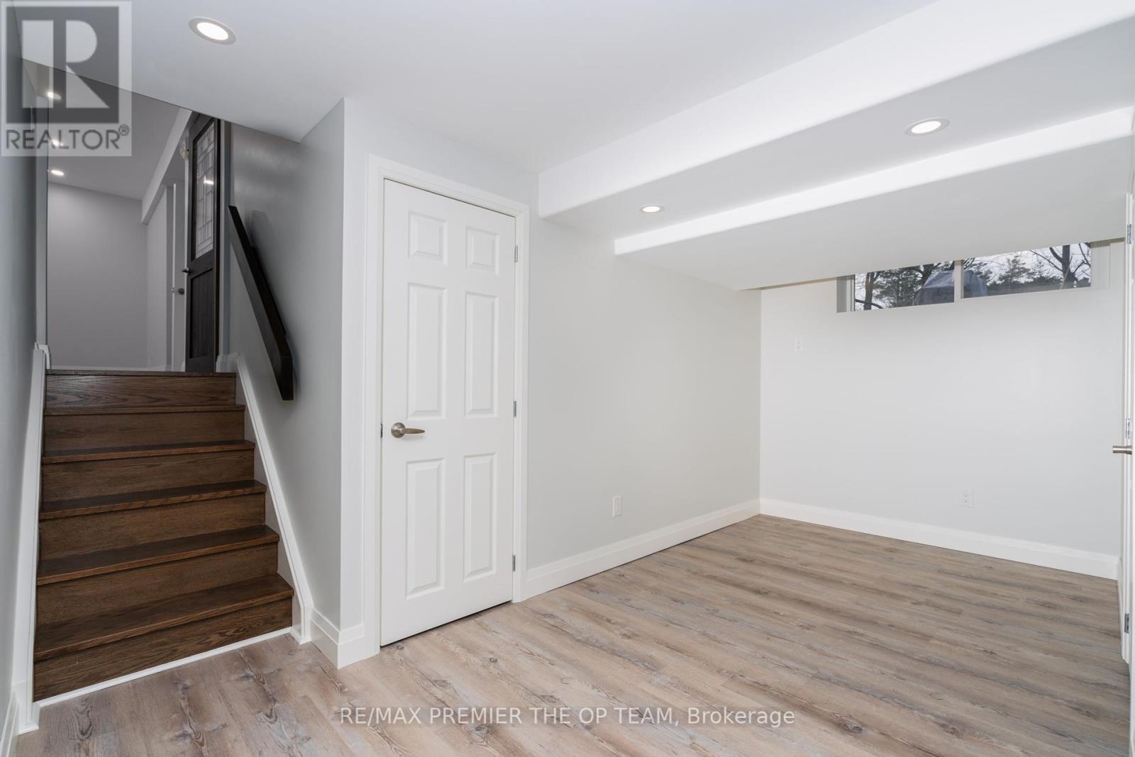 Bsmt - 20 Ottaway Avenue Property Photo 3