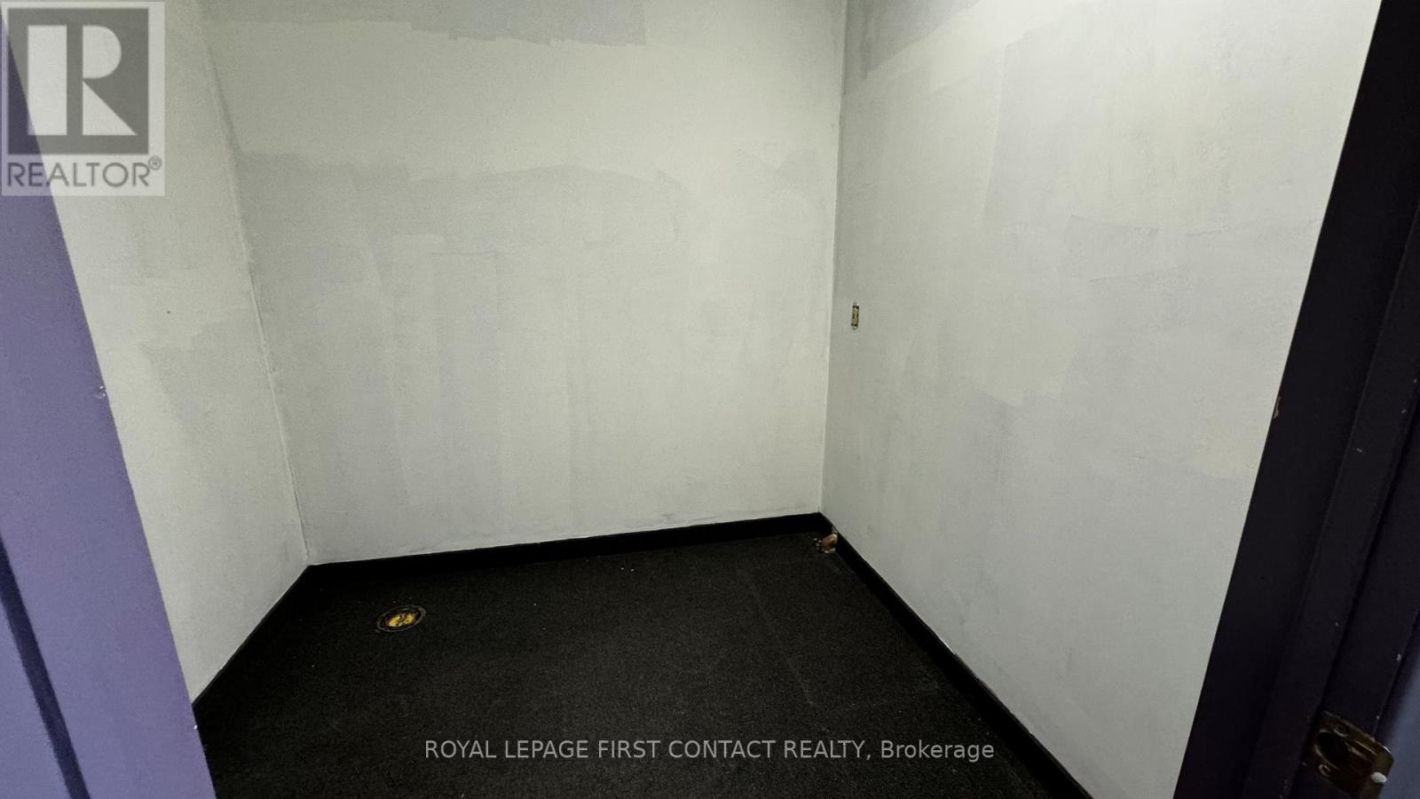 204 - 11 Ferris Lane Property Photo 7