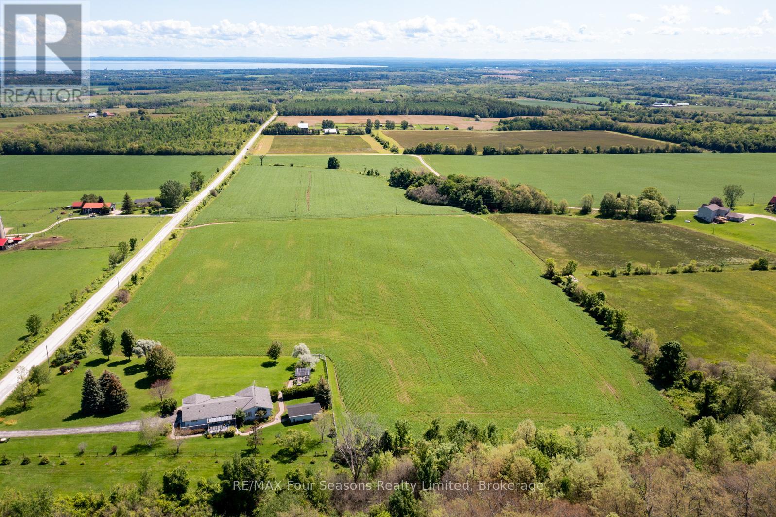 8483 36/37 Nottawasaga Side Road Property Photo 6