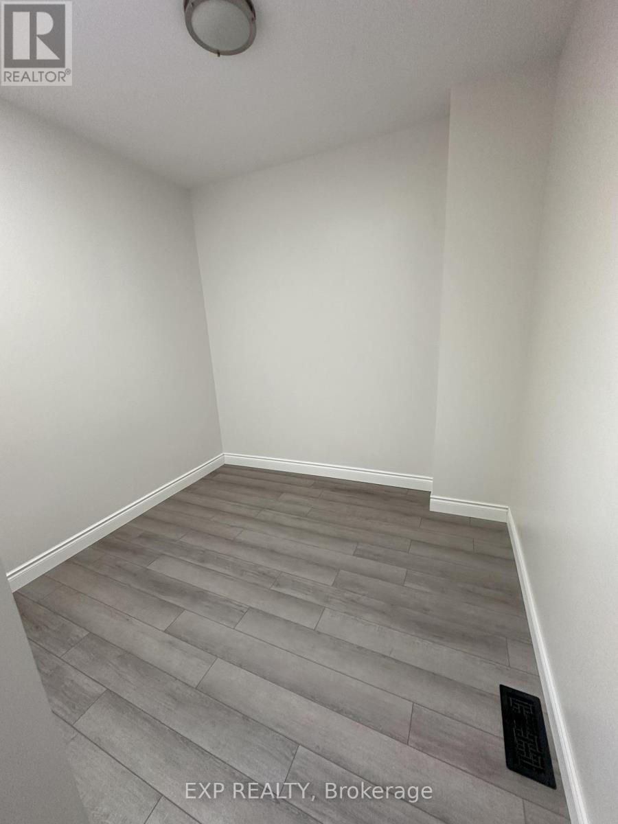47 Grove Street E Property Photo 8