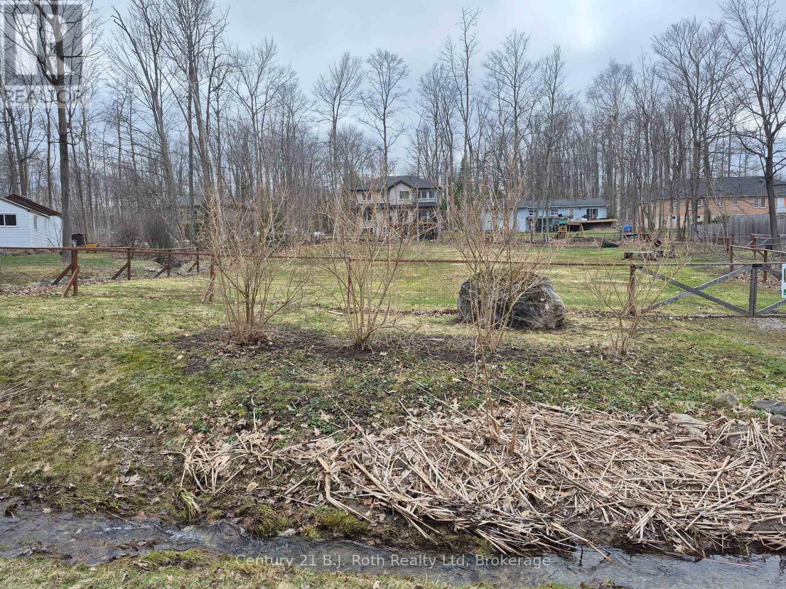 76 Mcarthur Drive Property Photo 2