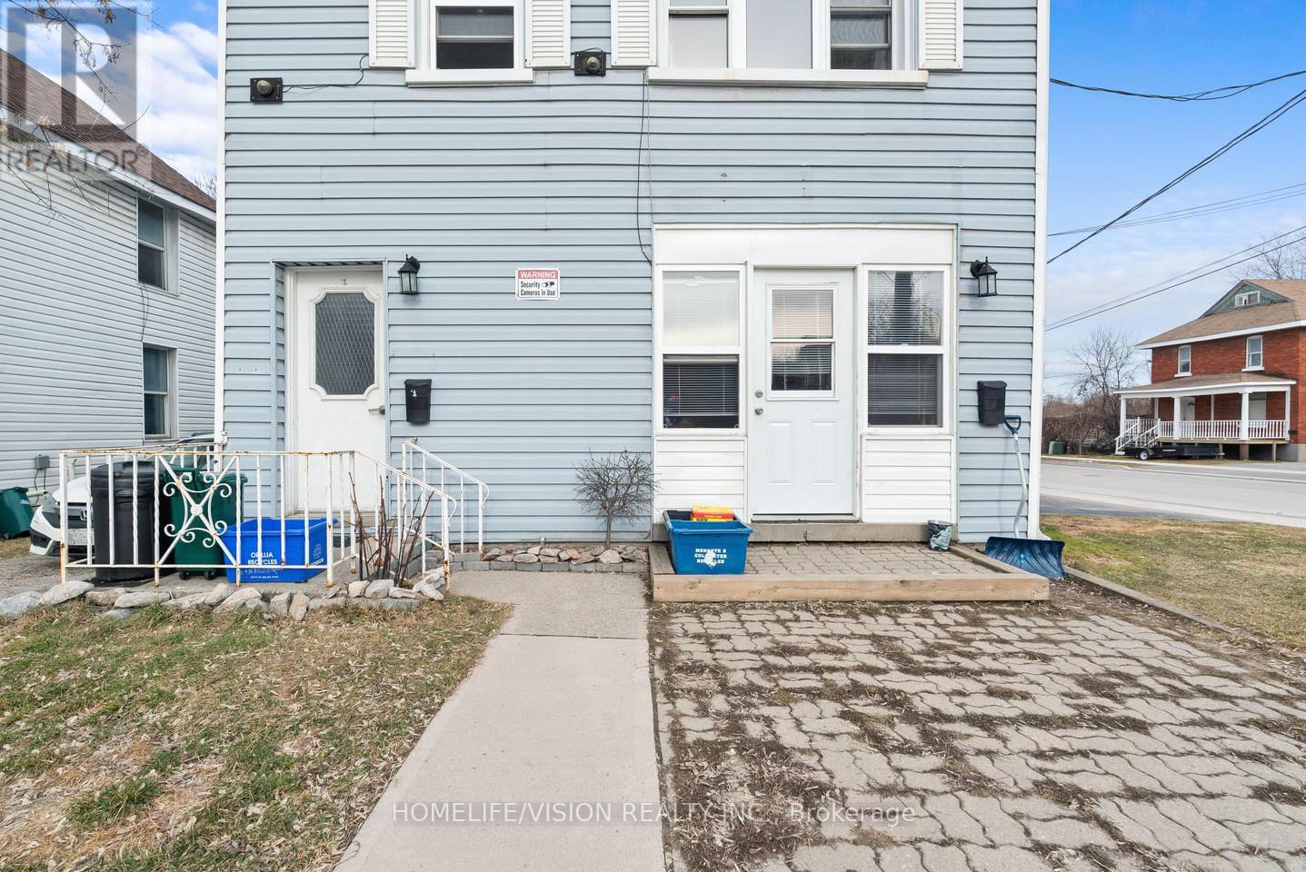 78 Front Street S Property Photo 7