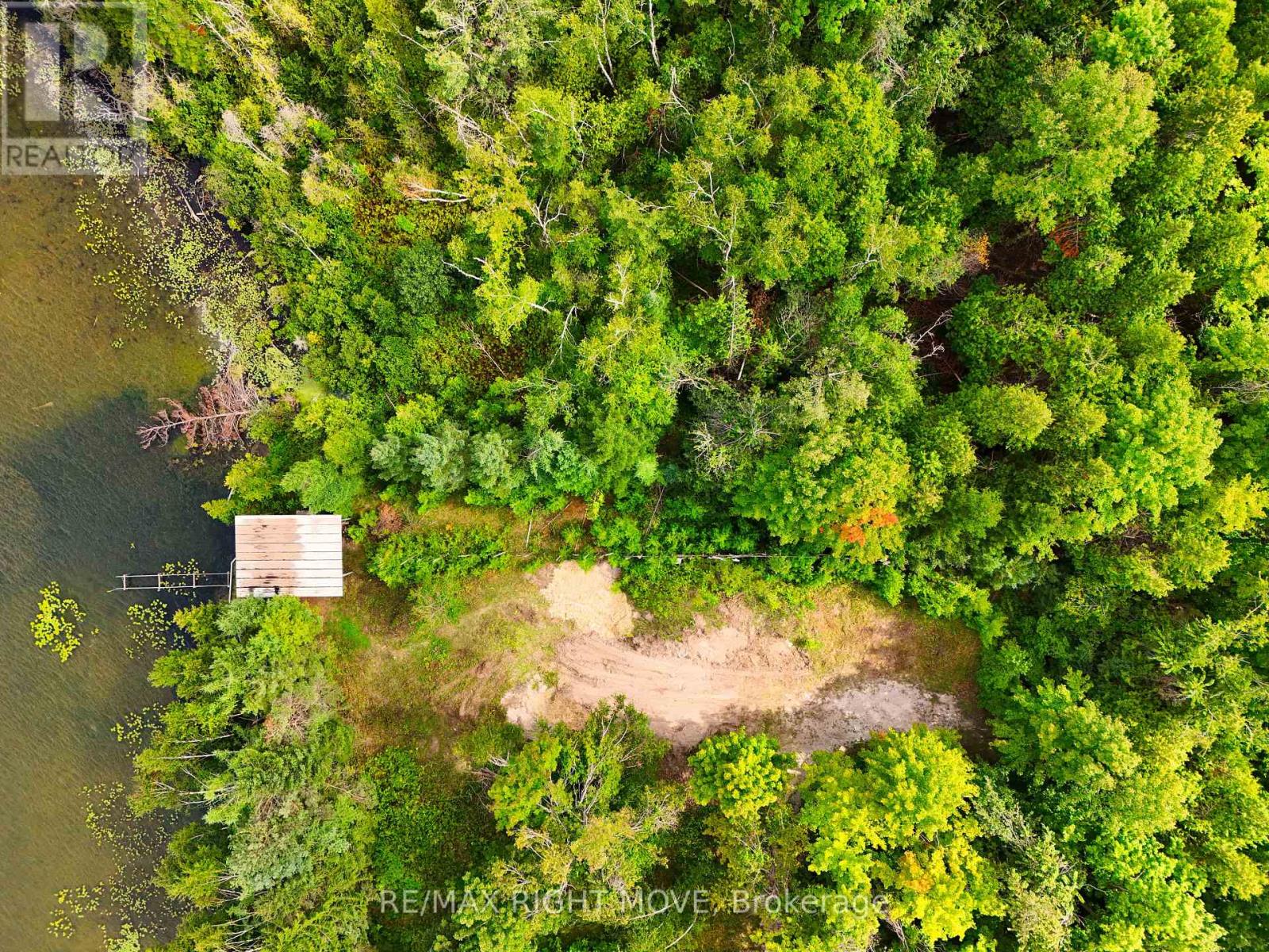 9 Beach Road Property Photo 2