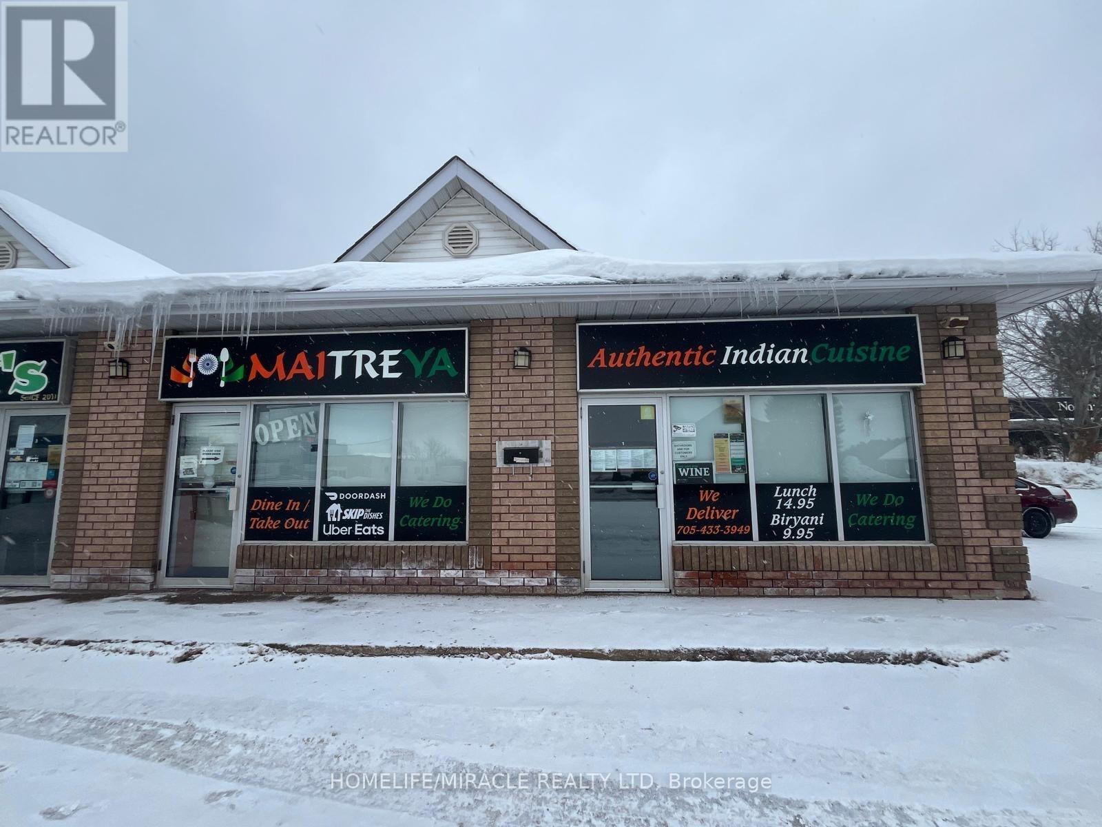 854 Yonge Street Property Photo 2