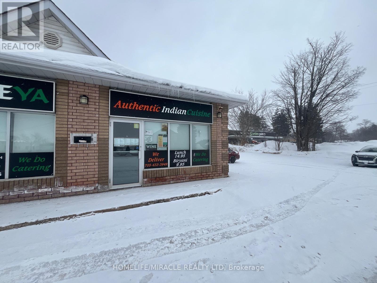 854 Yonge Street Property Photo 3