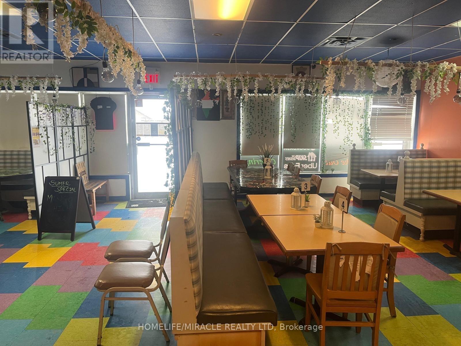 854 Yonge Street Property Photo 7