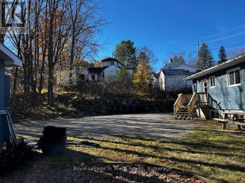 687 Montreal Street Property Photo 3