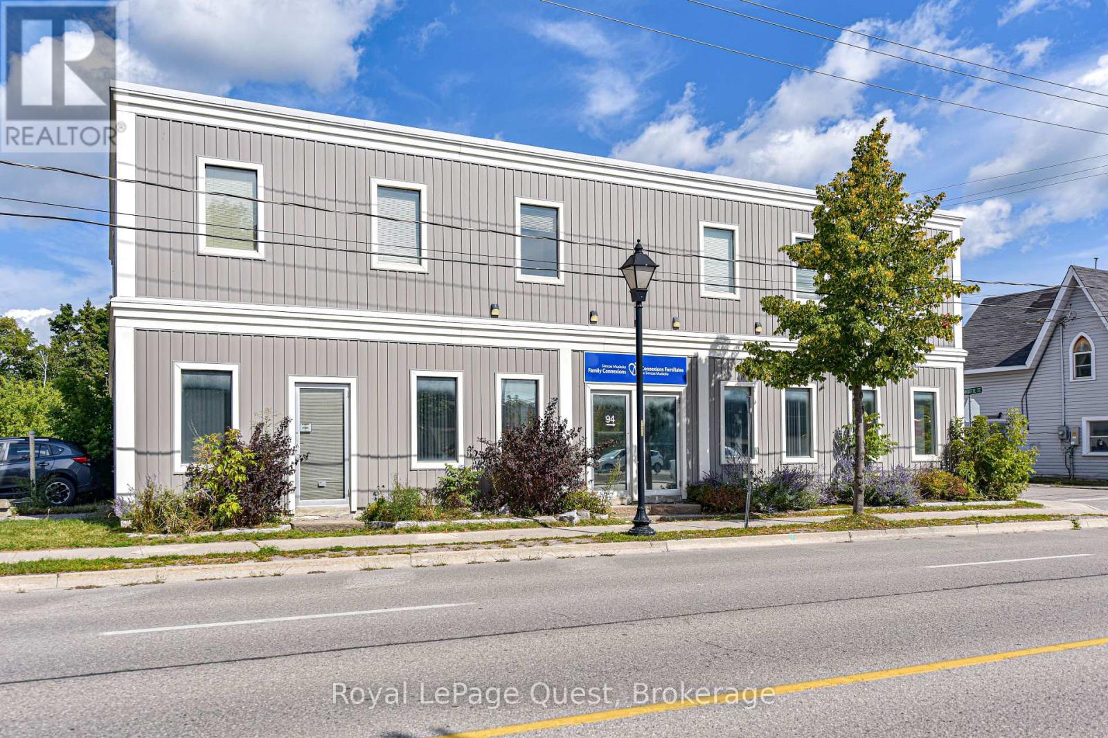 94 COLBORNE STREET W Property Photo 1