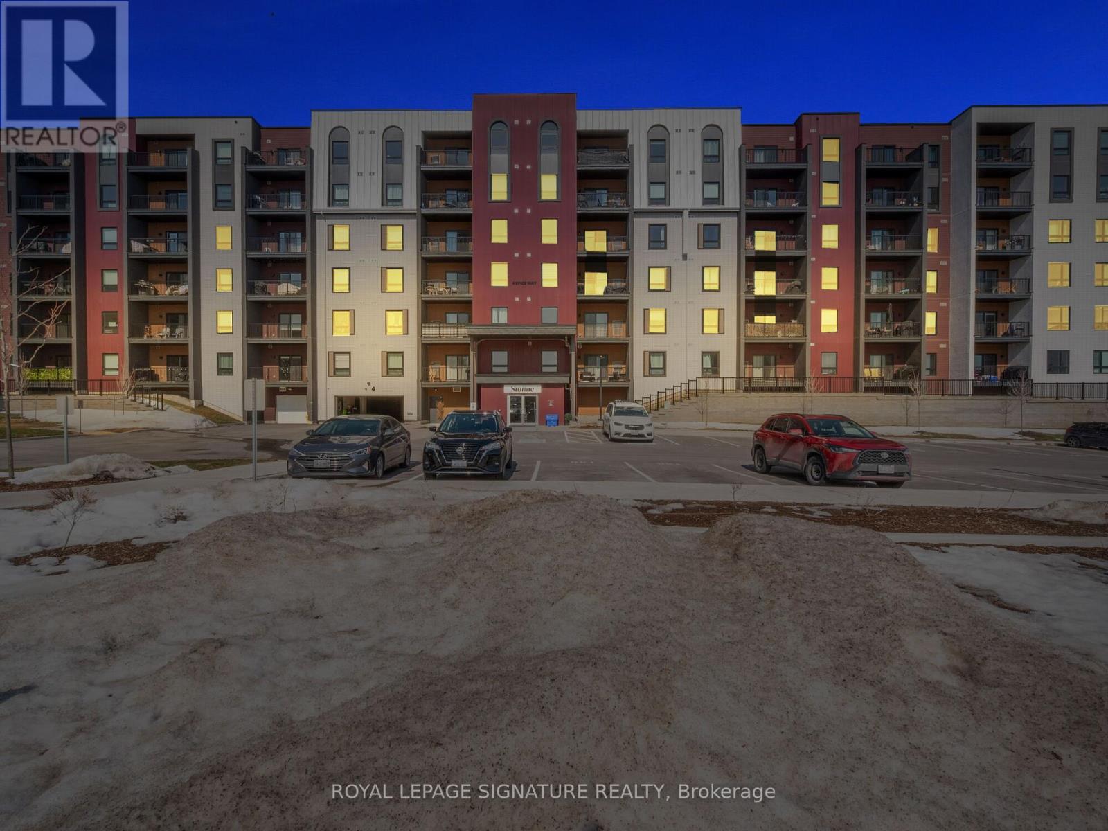 212 - 4 Spice Way Property Photo 1