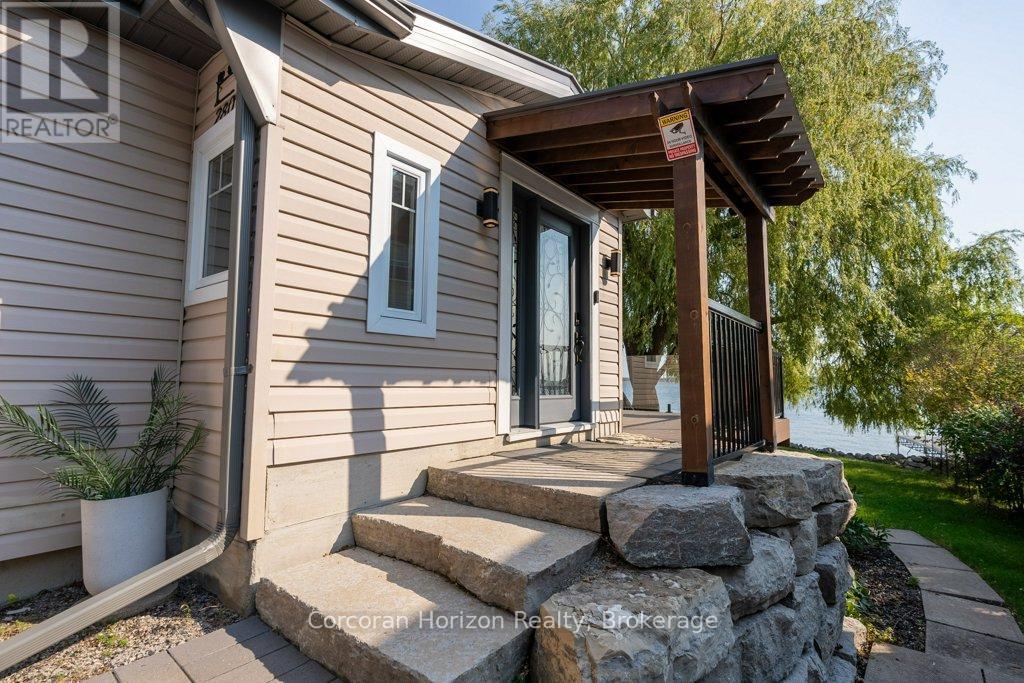 280 Robins Point Road Property Photo 6