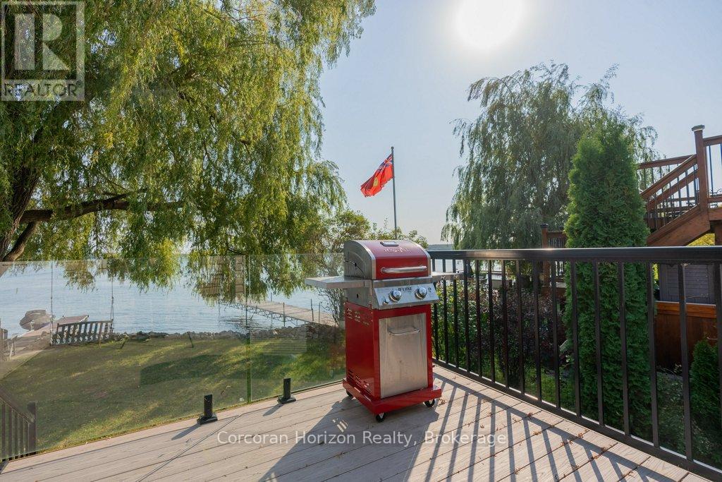 280 Robins Point Road Property Photo 12