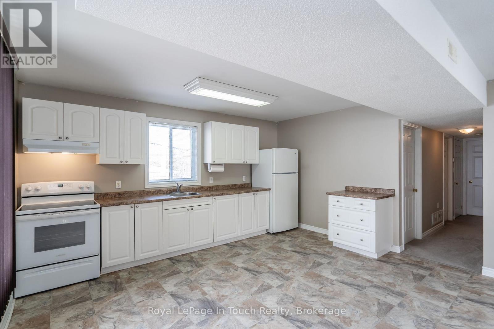 679 Montreal Street Property Photo 11