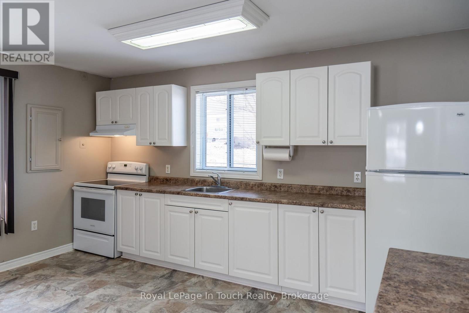 679 Montreal Street Property Photo 12
