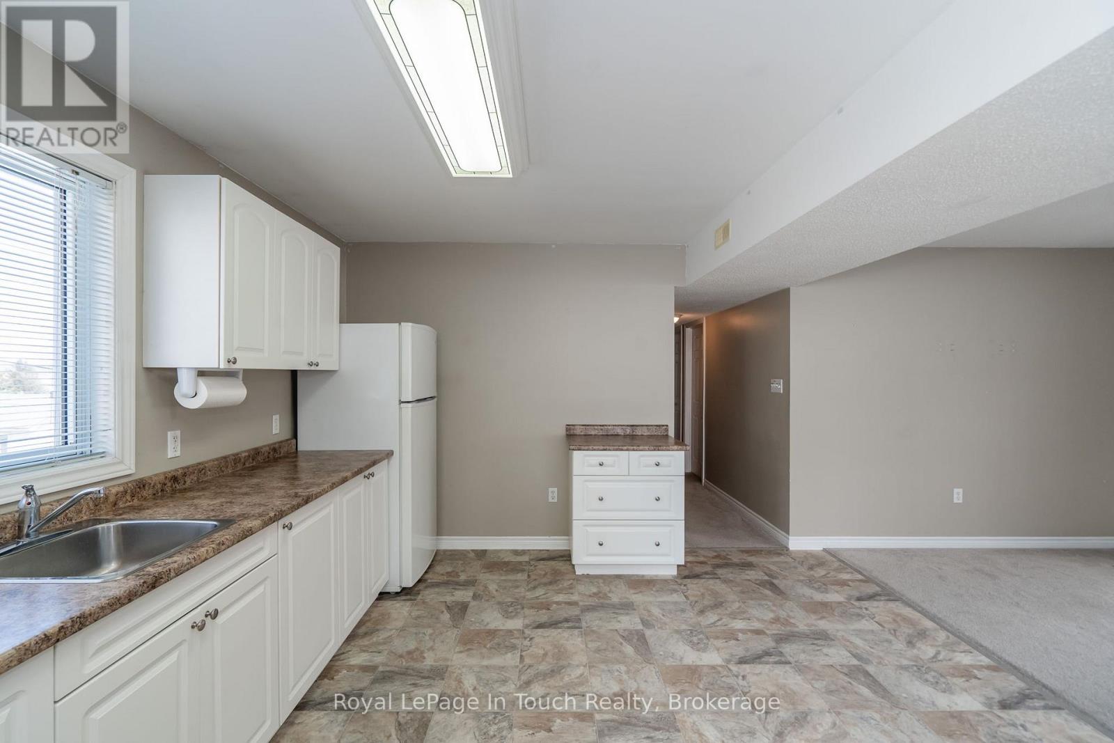 679 Montreal Street Property Photo 14