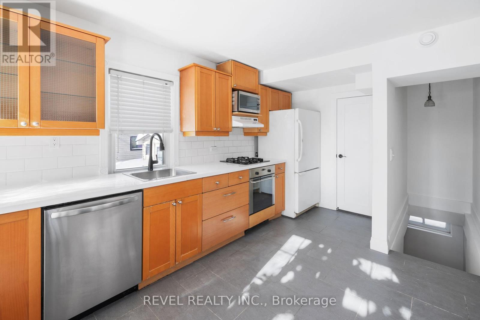 Main - 46 Nelson Street Property Photo 8