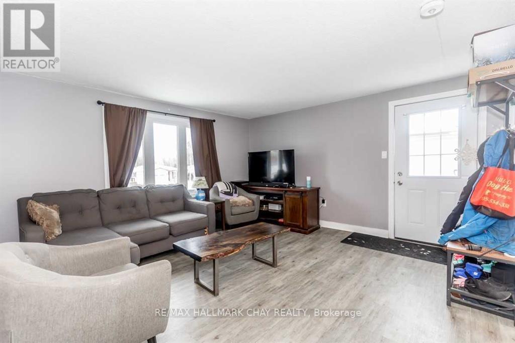 266 Galloway Boulevard Property Photo 2