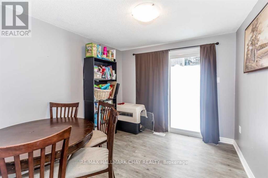 266 Galloway Boulevard Property Photo 5
