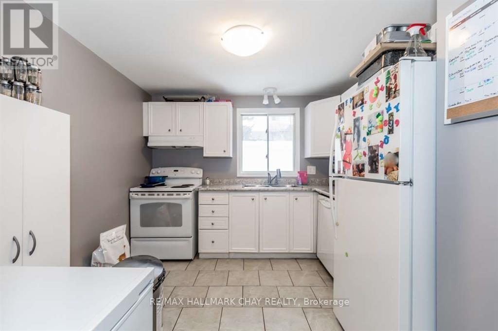 266 Galloway Boulevard Property Photo 7