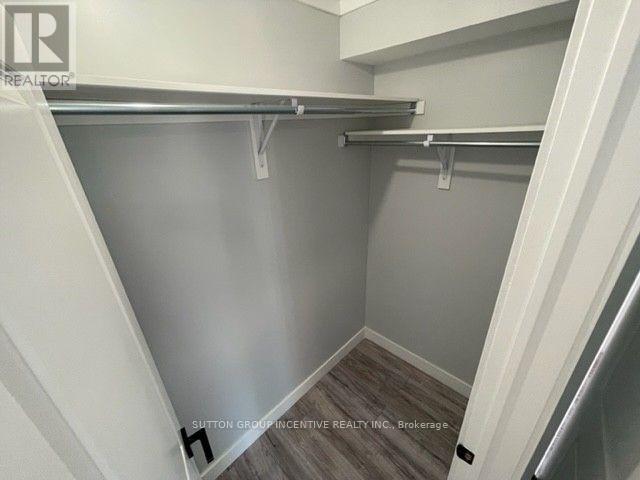 54 Marilyn Avenue S Property Photo 9